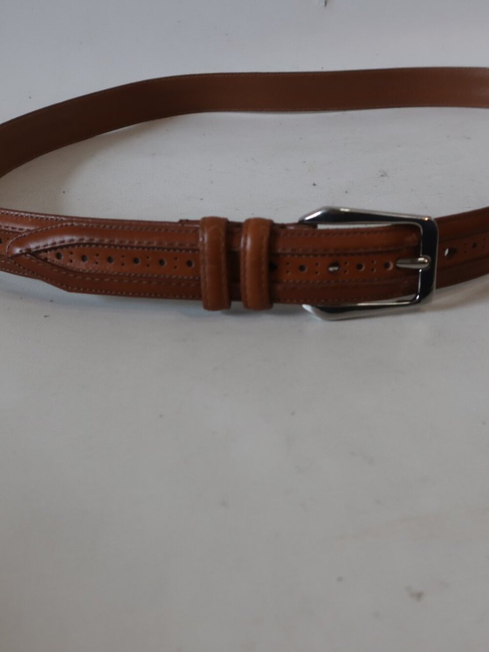 Mens Allen Edmonds Light Brown Leather Skinny Belt 110/44 (fits 42" Waist)